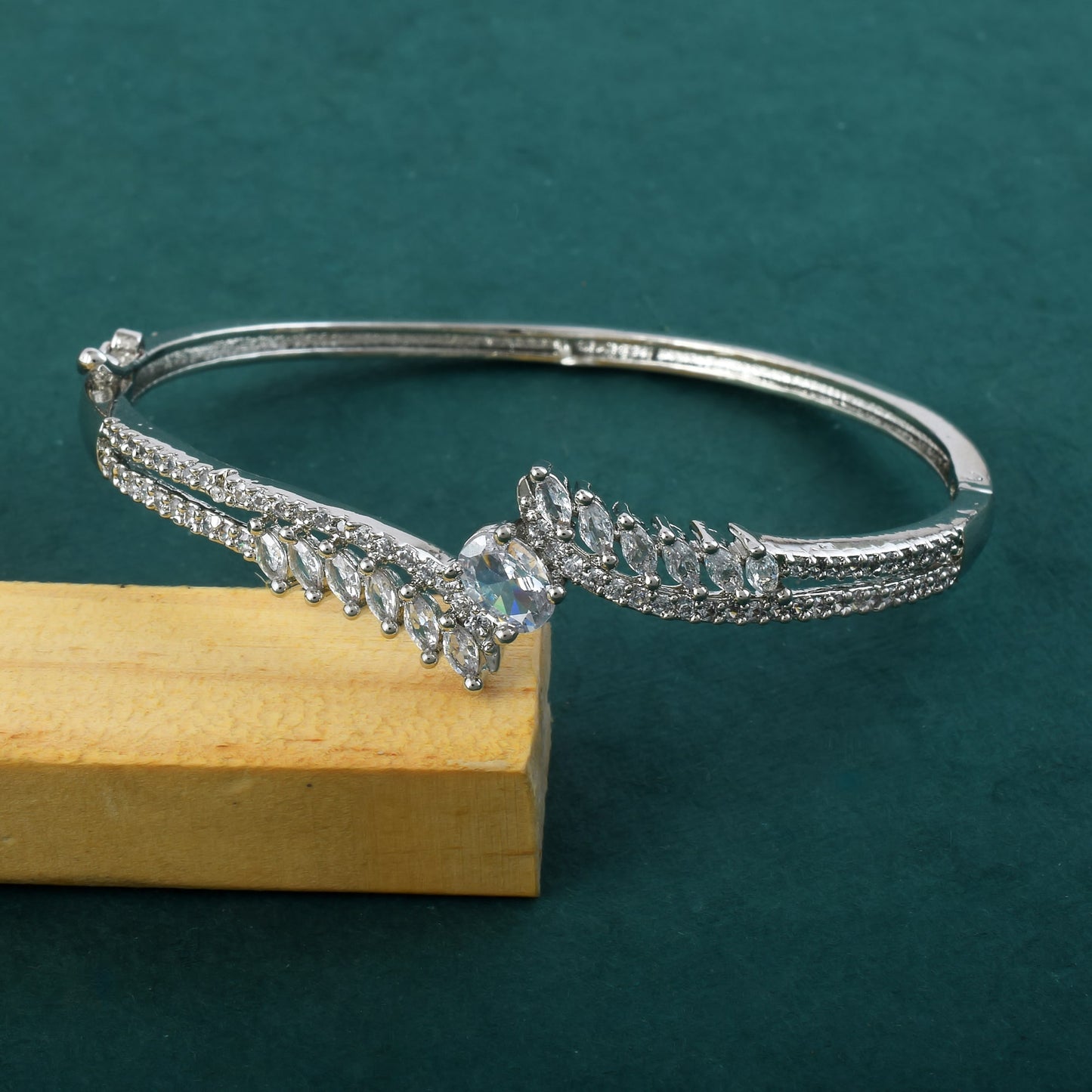 Classic Silver Color American Diamond Bracelet With Eye-Catching Design