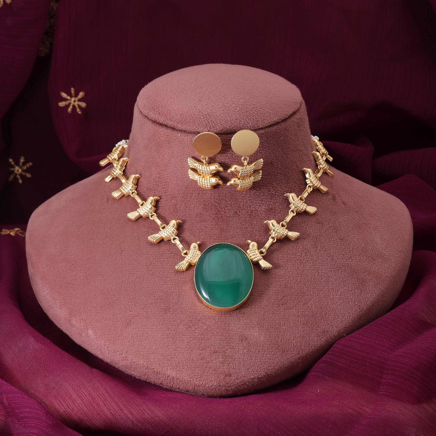 Green Color Beautiful Ethnic Style Amrapali Necklace Set For Elegant Wedding Look