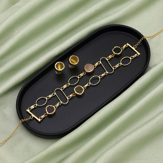 Mehrfarbiges Choker Amrapali Halsketten-Set – Präsentiert kühnen Halsketten-Charm für moderne ethnische Feierlichkeiten
