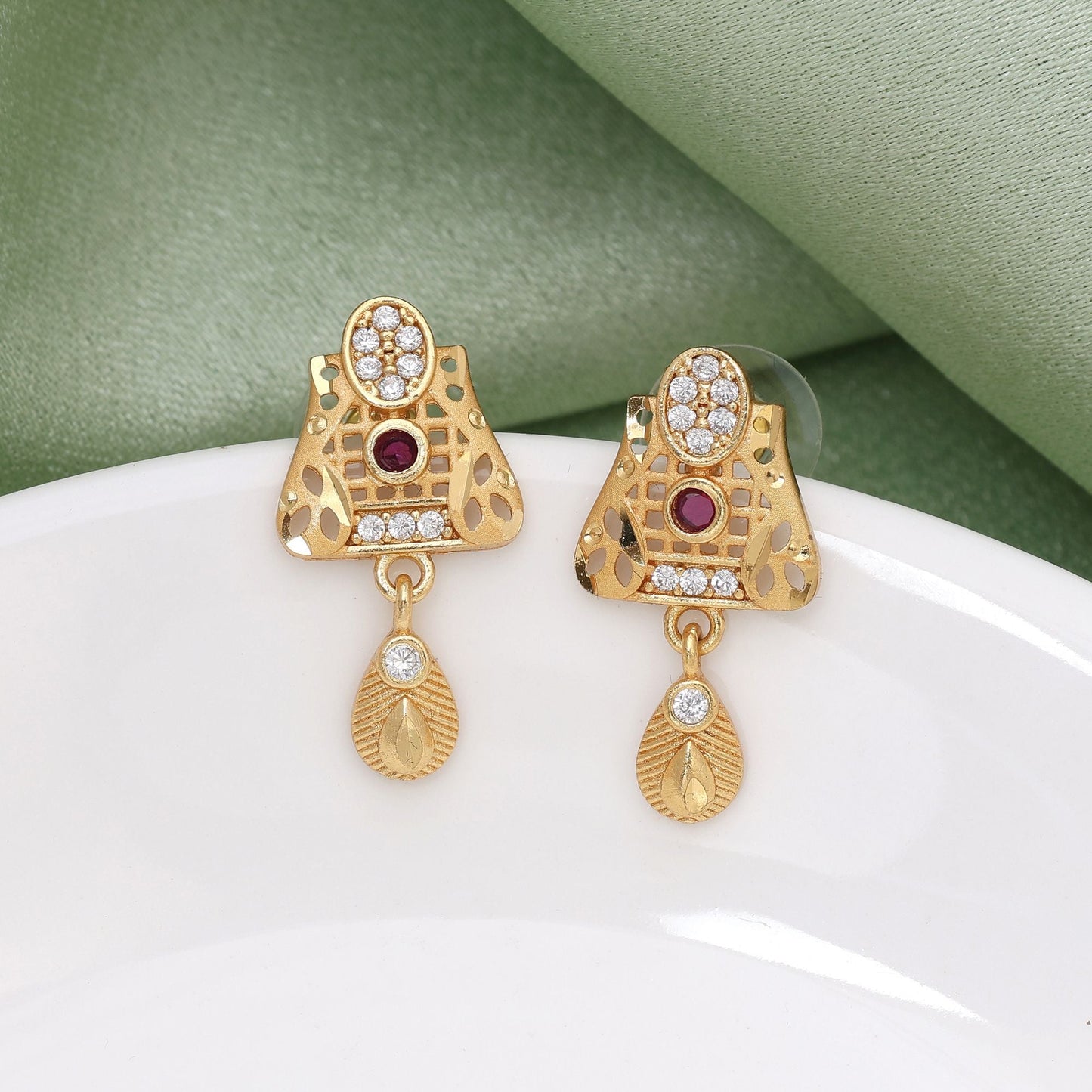 Gold Color Antique Earrings Featuring Intricate Detailing Perfect For Wedding Occasions