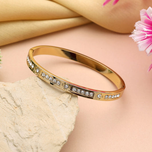 Trendy Gold Color Openable American Diamond Bracelet With High Shine For Wedding Jewellery