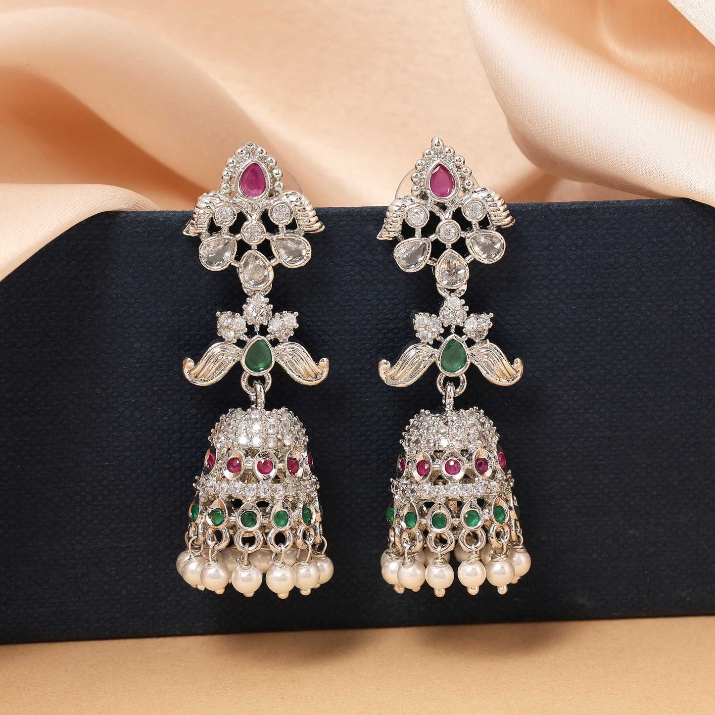 Rani- und Grünfarbene Schillernde Designer-Ohrringe mit amerikanischen Diamanten für festliche Anlässe