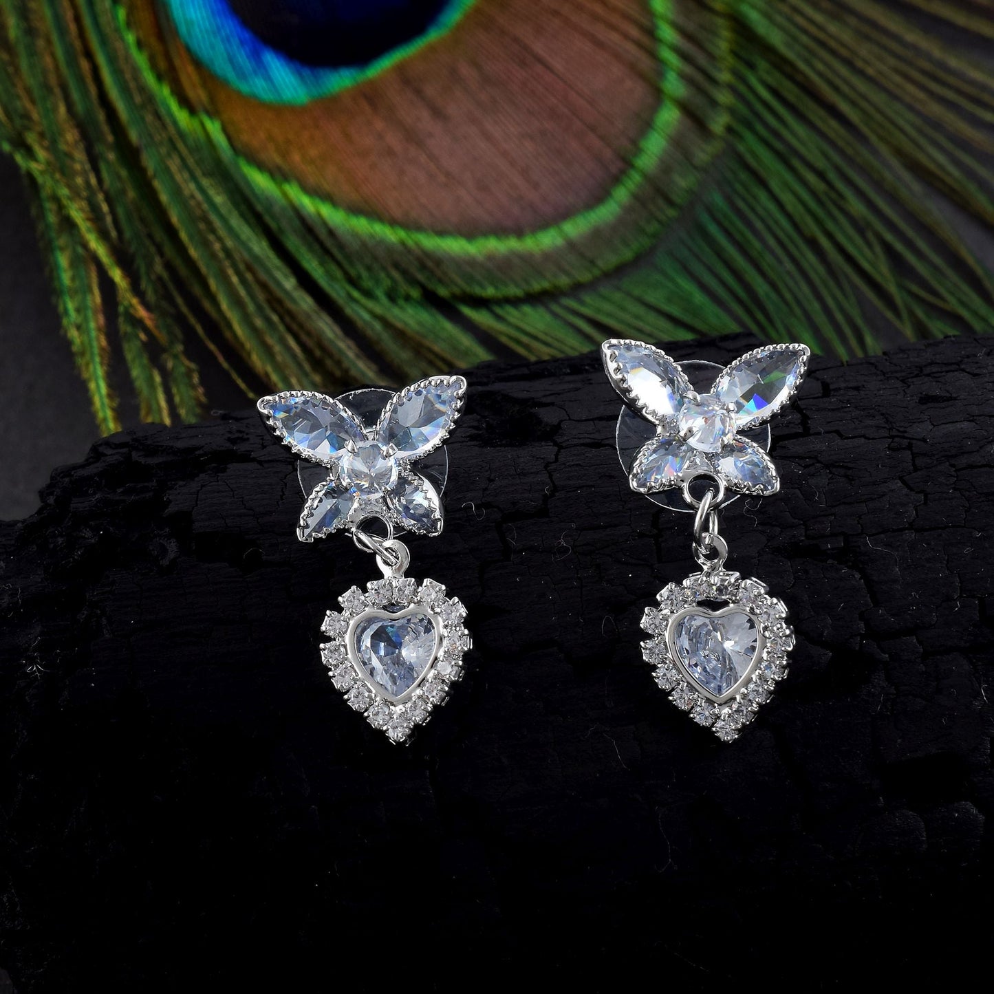 Wunderschöne silberfarbene Ohrringe mit Anlaufschutz, entworfen für Bräute, Partys und Hochzeitsschmuck-Styling