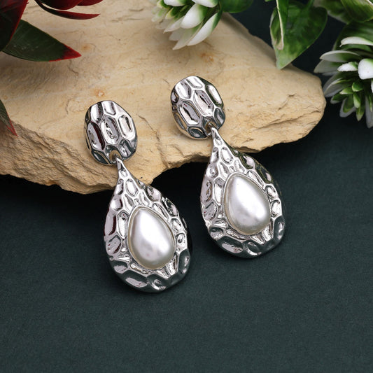 Stunning Silver Color Anti Tarnish Earrings With Luxurious Design For Every Outfit