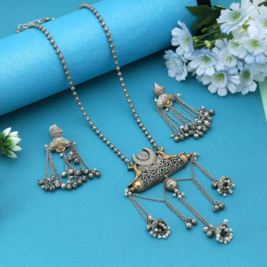 Silberfarbenes Dual Tone Oxidized Halsketten-Set mit klassischen Metalltönen und aufwendiger oxidierter Textur