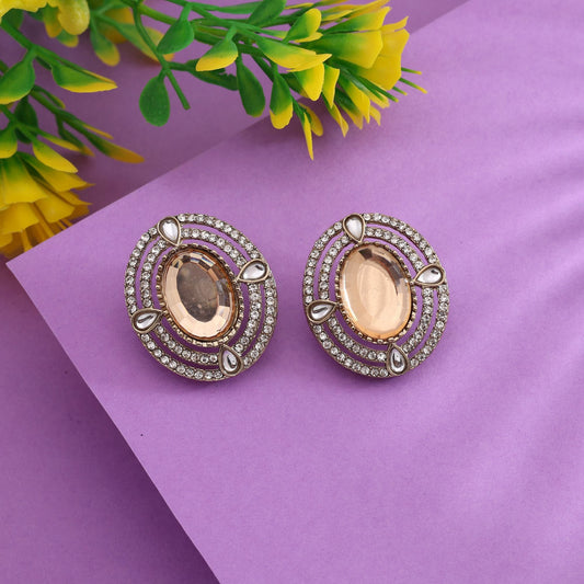 Shiny Gold Color Stud Kundan Earrings For Bridal And Elegant Style
