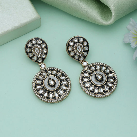 Schwarze Meena-Arbeit Kundan Ohrringe Auffälliger Partyschmuck Traditioneller Schmuck
