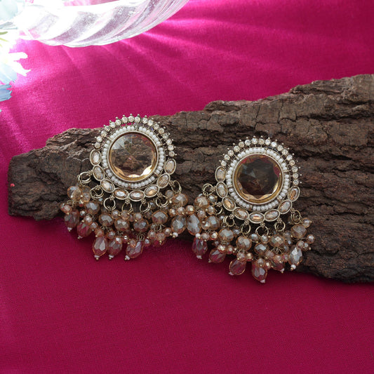 Luxuriöse goldfarbene Kundan-Ohrringe für Hochzeits-Braut-Looks