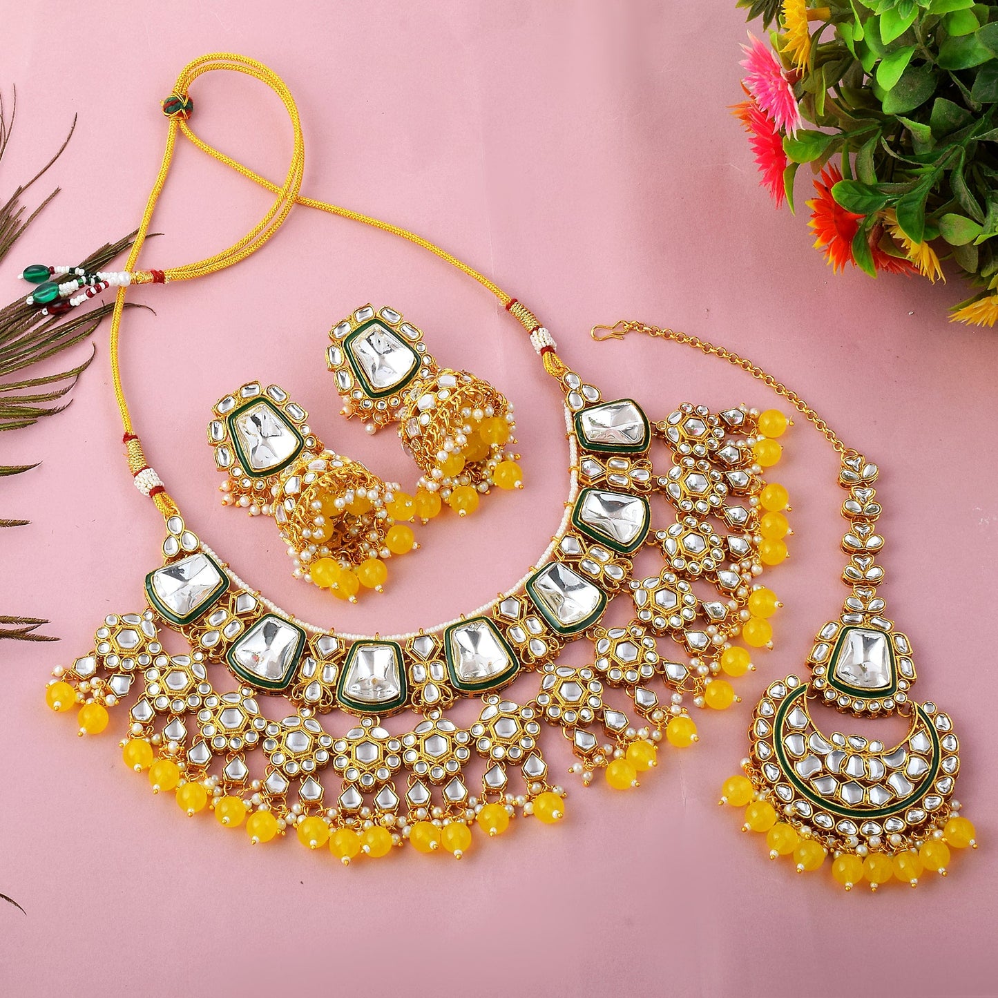 Sonnengelbes Kundan-Halsketten-Set für Tagesveranstaltungen