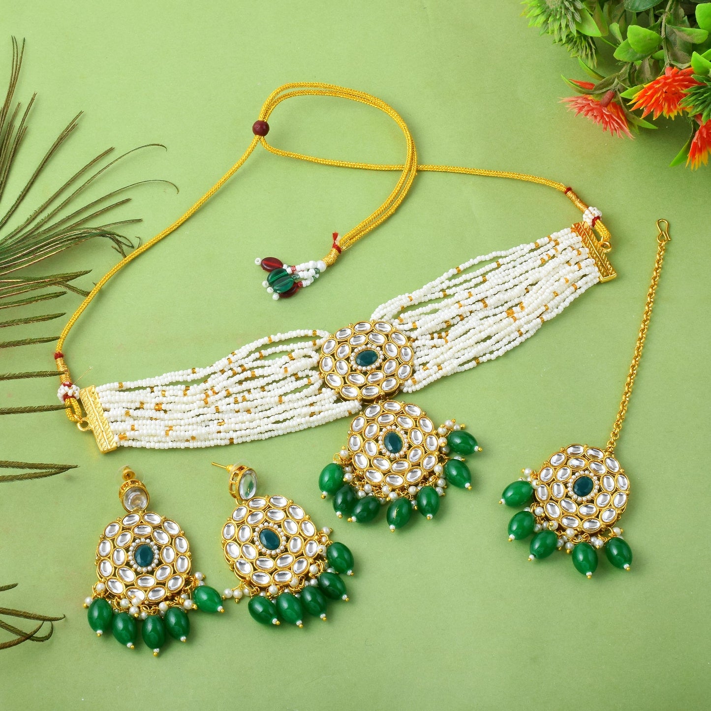 Klassisches grünes Choker-Kundan-Halsketten-Set für ethnische Kleidung