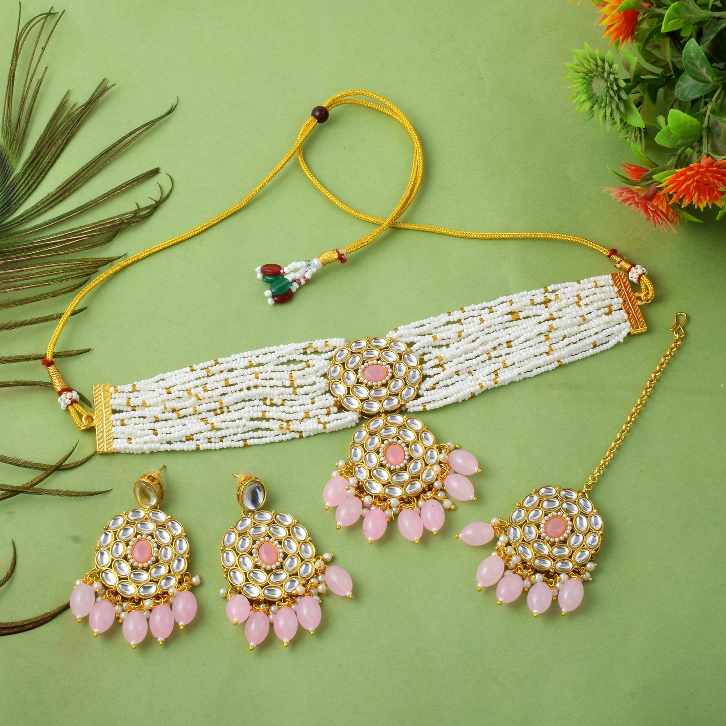 Stilvolles rosafarbenes Choker-Kundan-Halsketten-Set für einen trendigen Look
