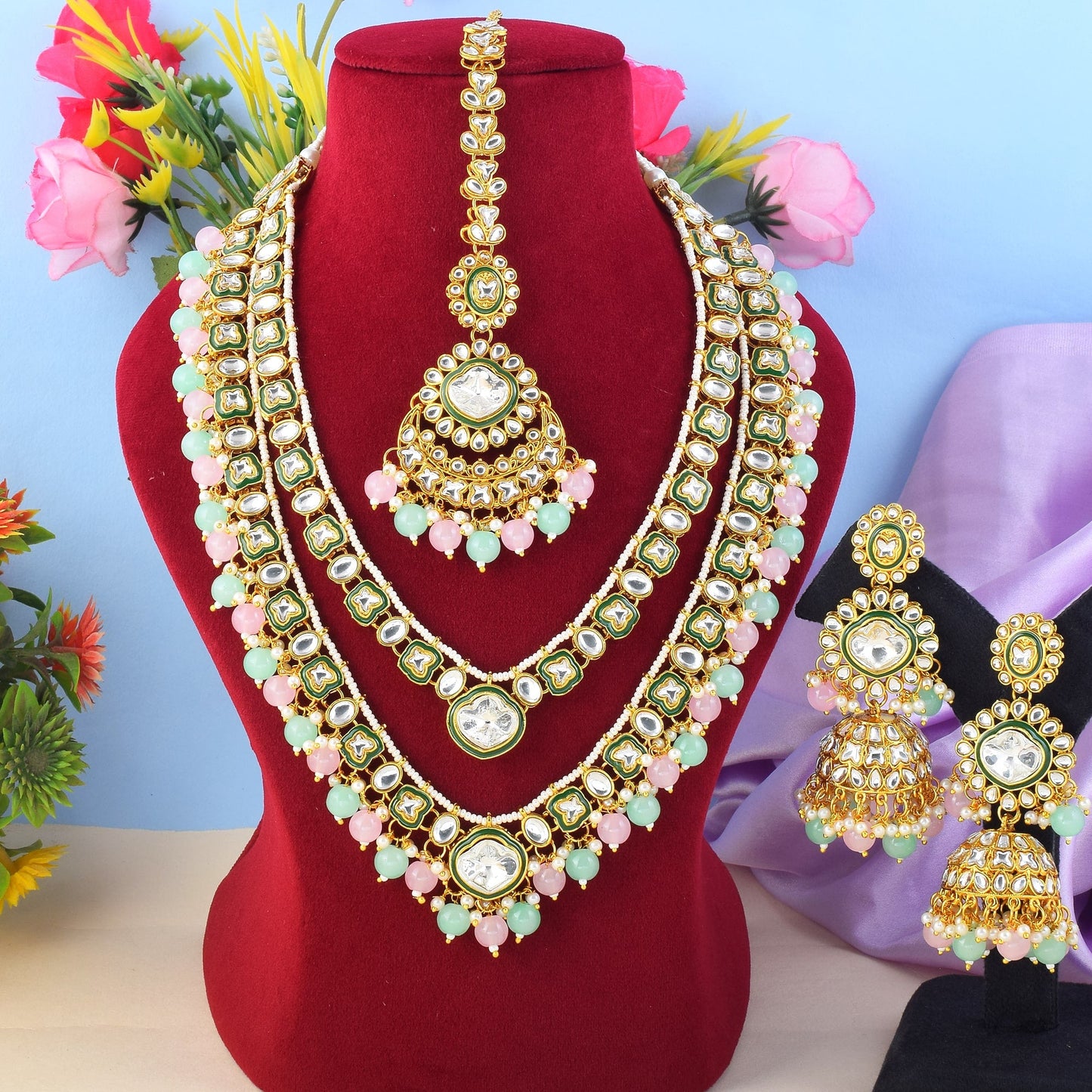 Stilvolles Kundan-Halskettenset in Pink und Pista-Grün für die Braut