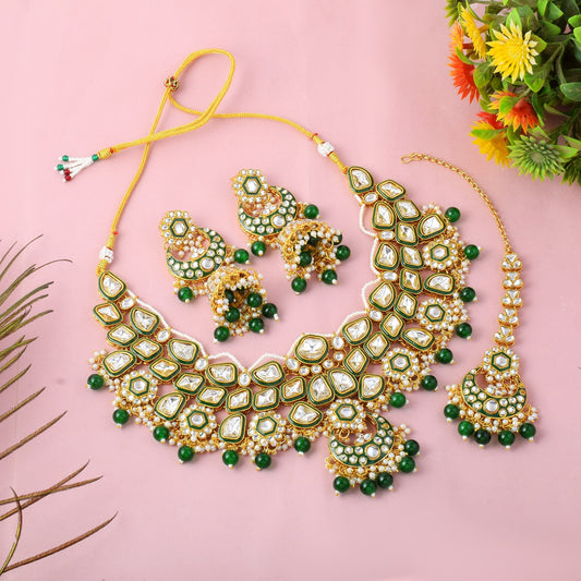 Evergreen Green Color Kundan Necklace Set For Cultural Occasions