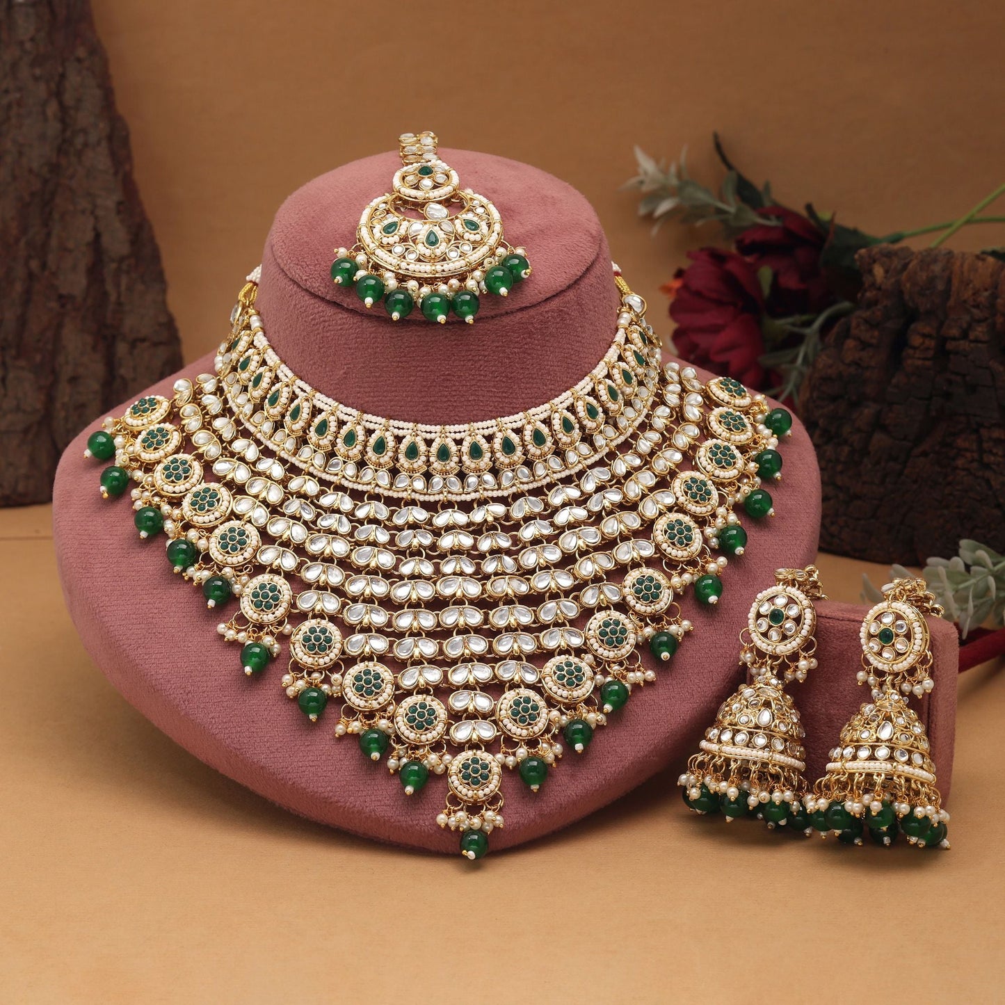 Elegant Green Color Kundan Necklace Set Crafted With Traditional Handmade Work For Wedding Jewelry