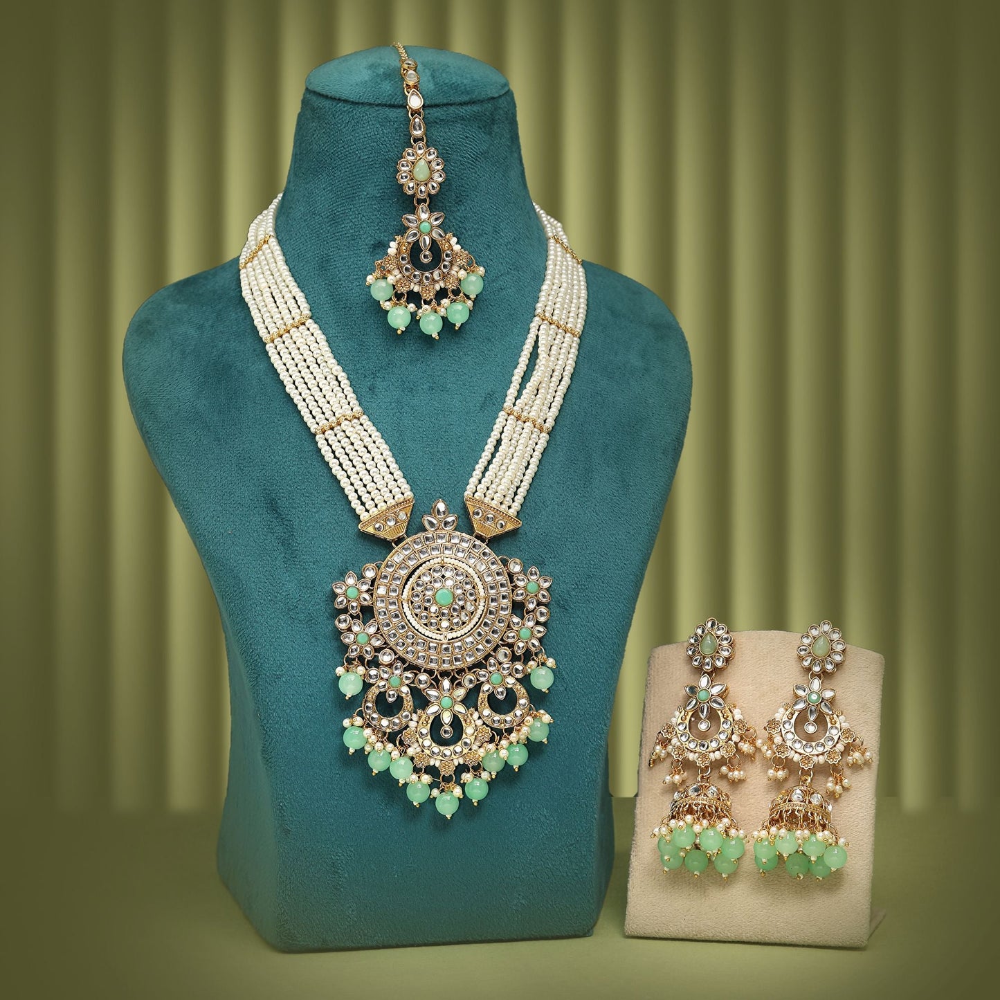 Stylish Pista Green Color Kundan Necklace Set Perfect For Bridal Occasions