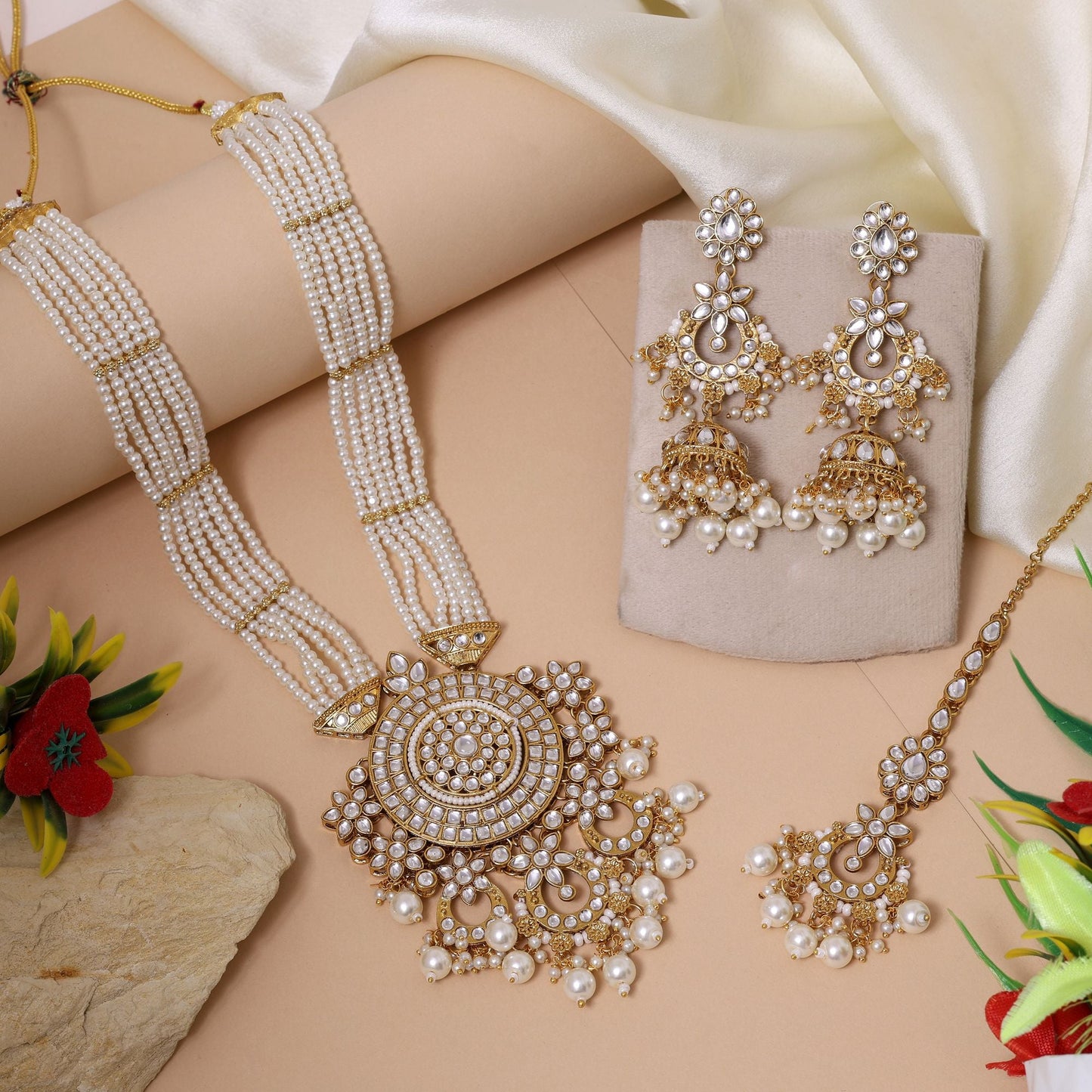 Classic White Color Kundan Necklace Set With Premium Traditional Wedding Jewellery