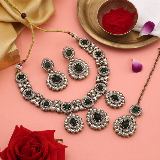 Gorgeous Green Color Kundan Necklace Set For Traditional And Festive Celebrations