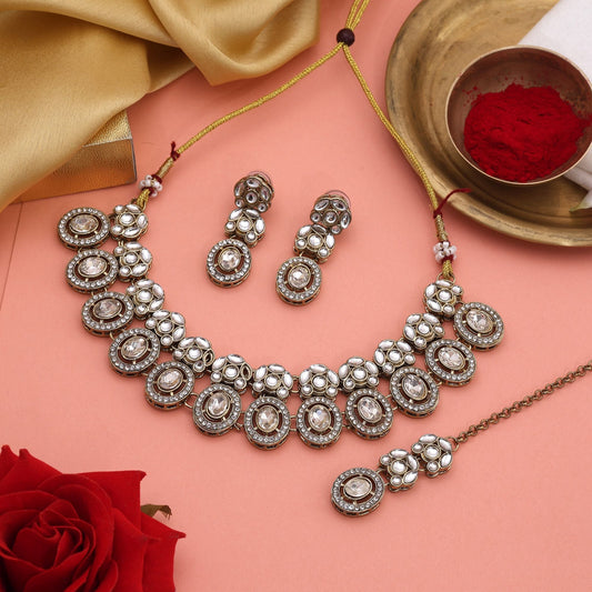 Elegant White Color Kundan Necklace Set With Sparkling Stones For Bridal Attire