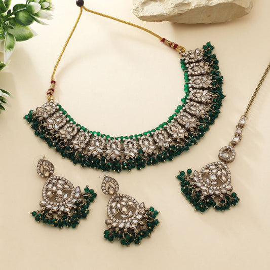 Elegant Green Color Kundan Necklace Set With Beaded Detailing For Festive Occasions