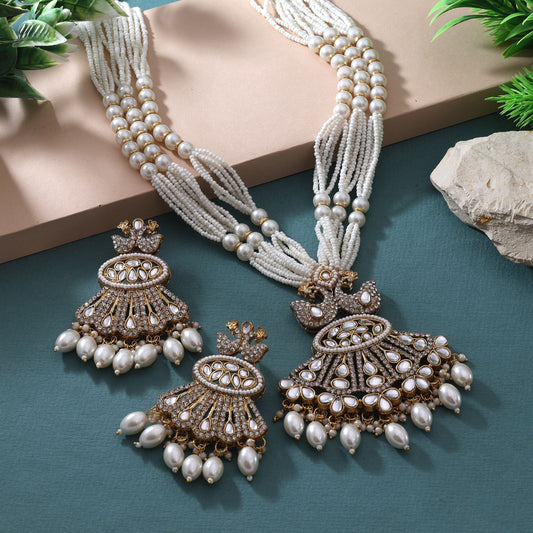 Royal White Color Kundan Necklace Set For Brides And Cultural Ceremonies
