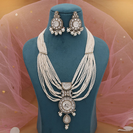White Color Kundan Necklace Set Offering Timeless Cultural Elegance