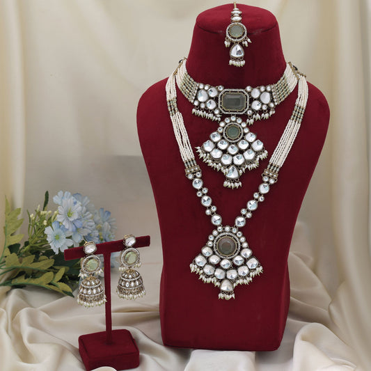 Premium Pista Green Farbenes langes und Choker Kundan Halsketten-Set mit ethnischer Kunst