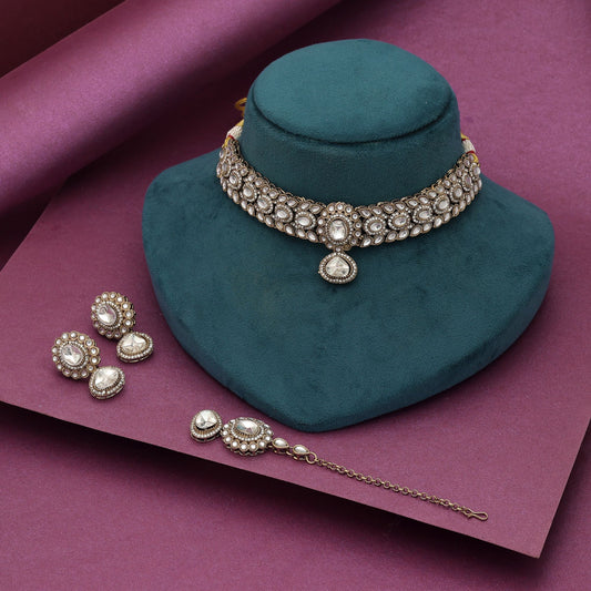 Beautiful White Color Choker Kundan Necklace Set With Luxurious Bridal Ethnic Look