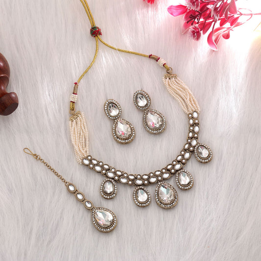 Beautiful White Color Kundan Necklace Set For Traditional Wedding Party Wear