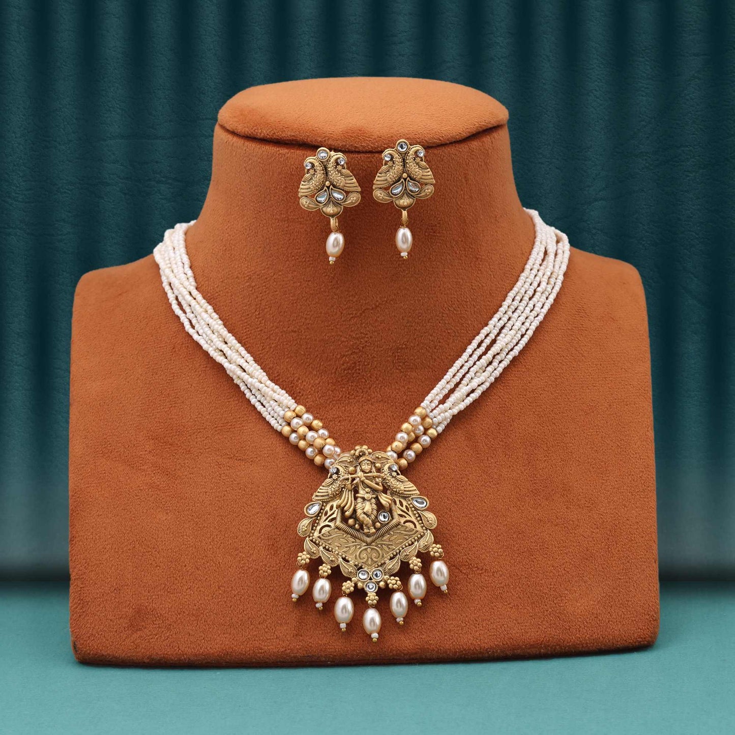 Ornate Gold Color Matte Gold Necklace Set Perfect For Festivals And Bridal Outfits