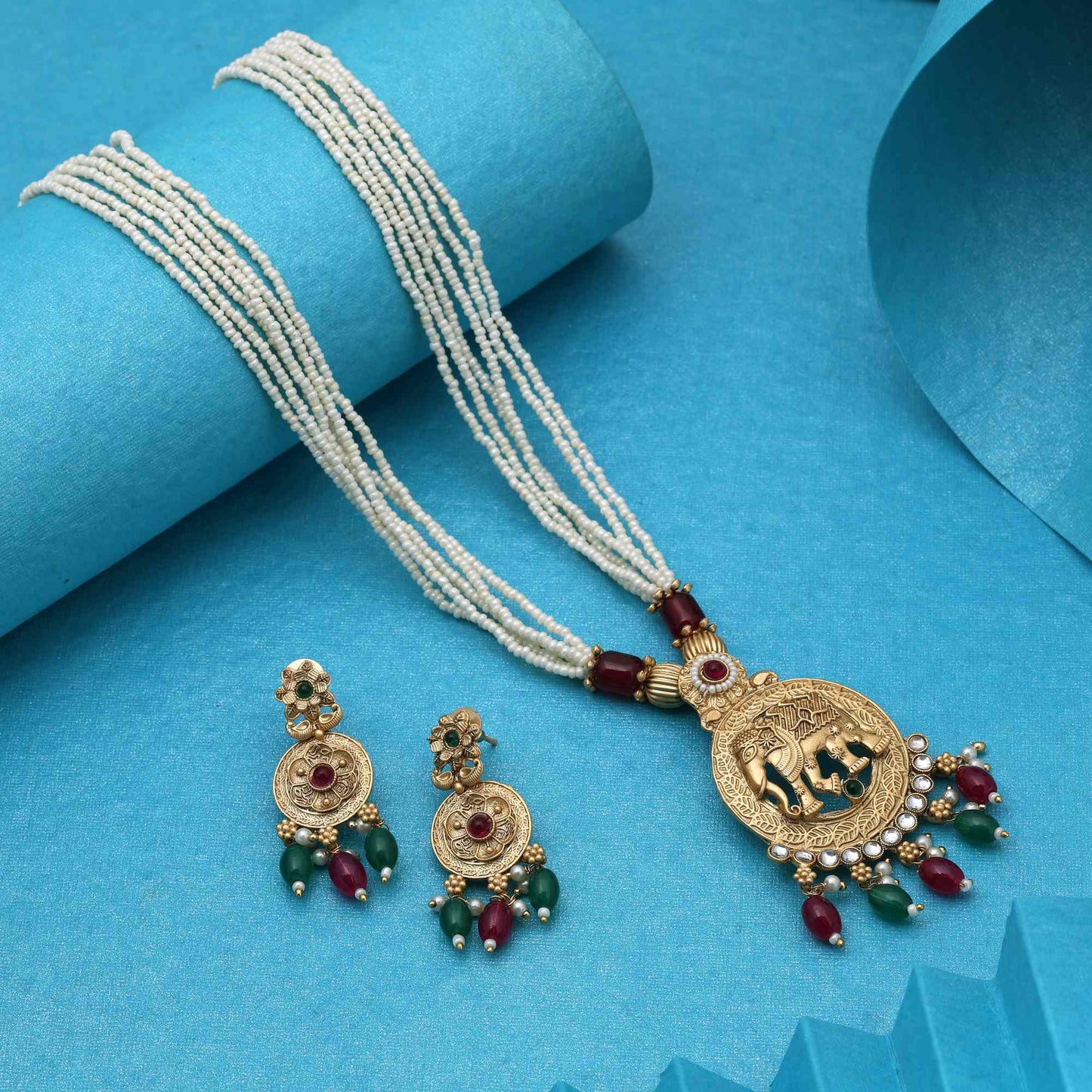 Royal Rani & Grünfarbenes mattgoldenes Halsketten-Set mit Kundan-Steinen