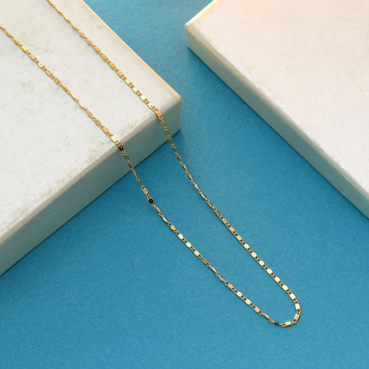 Gold Color Fashion Chain Necklace Featuring Sleek Design With Traditional Finish