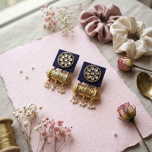 Königsblaue handgefertigte Ohrringe eleganter Partyschmuck-Stil