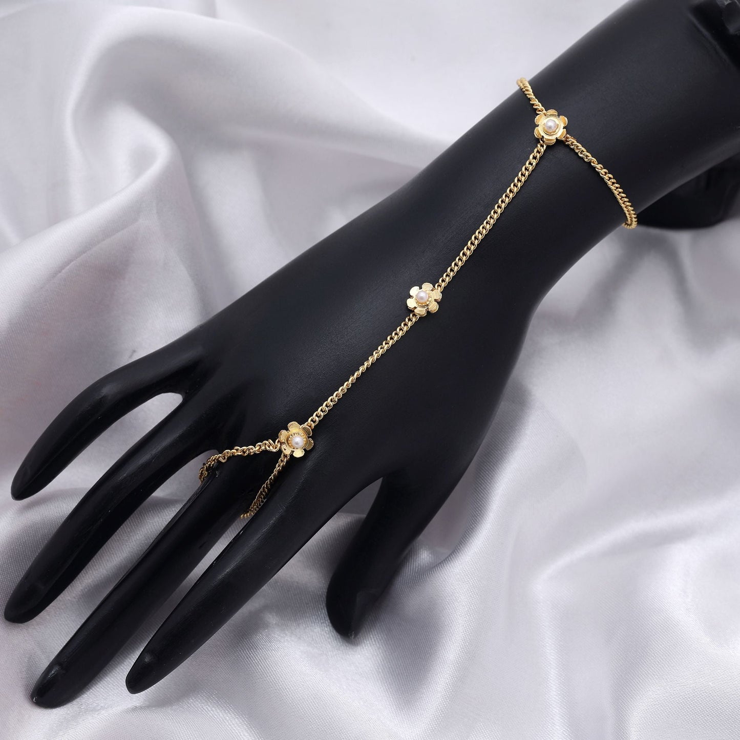 Gold Color Hath Phool (HF102GLD)