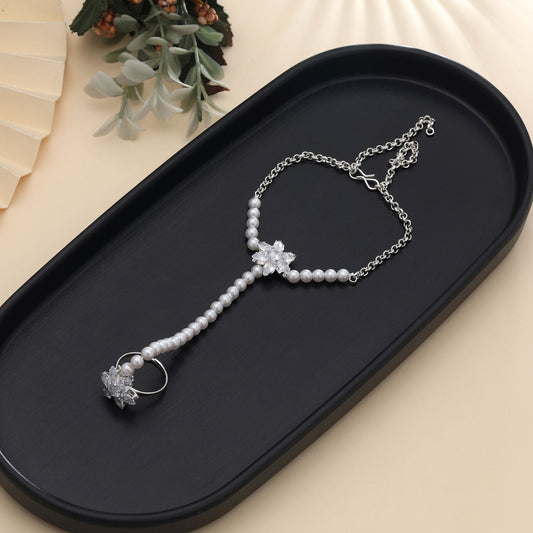 Weiß Farbe Hath Phool Royal Ethnischer Brautschmuck Hand Schmuck Design
