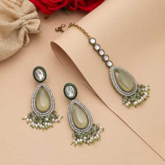 Royal Pista Green Kundan Ohrringe Tikka Set mit festlicher Brautschmuck-Optik