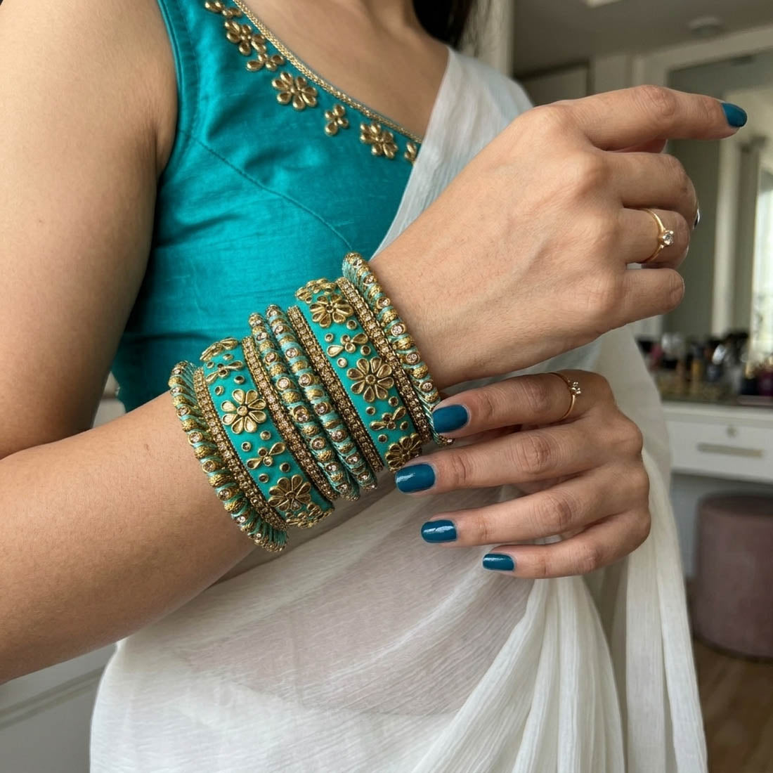 Rama Grün Farbe 1 Satz Armreifen Elegante Traditionelle Stilvolle Schmuckkollektion