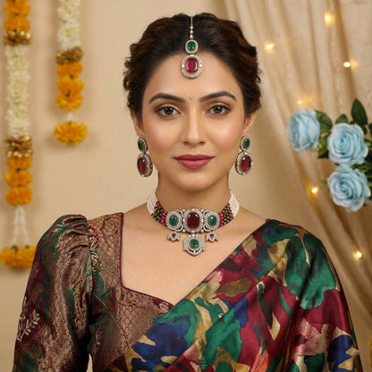 Graceful Rani & Green Color Choker Kundan Necklace Set For Festivals