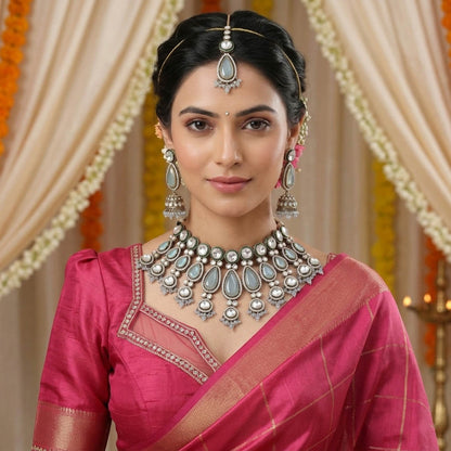 Exklusives himmelblaues Kundan-Halsketten-Set mit traditionellem, festlichem königlichem Design