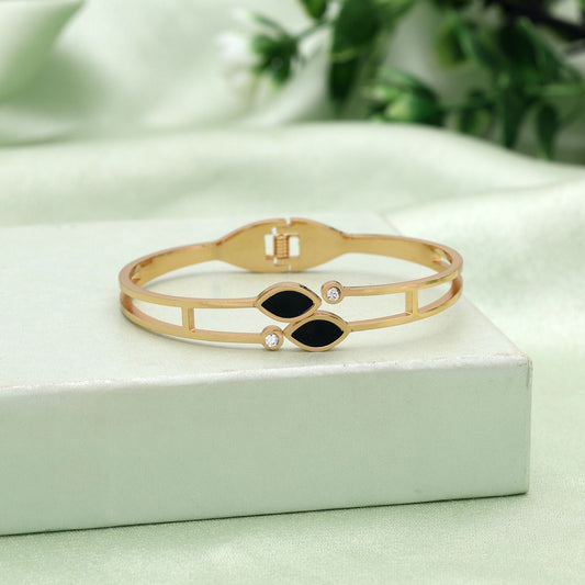 Gold Color American Diamond Anti Tarnish Bracelet Ideal For Gifting And Special Occasions