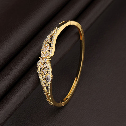 Goldfarbenes American Diamond Armband Königliche Hochzeits-Statement-Schmuckkollektion Design