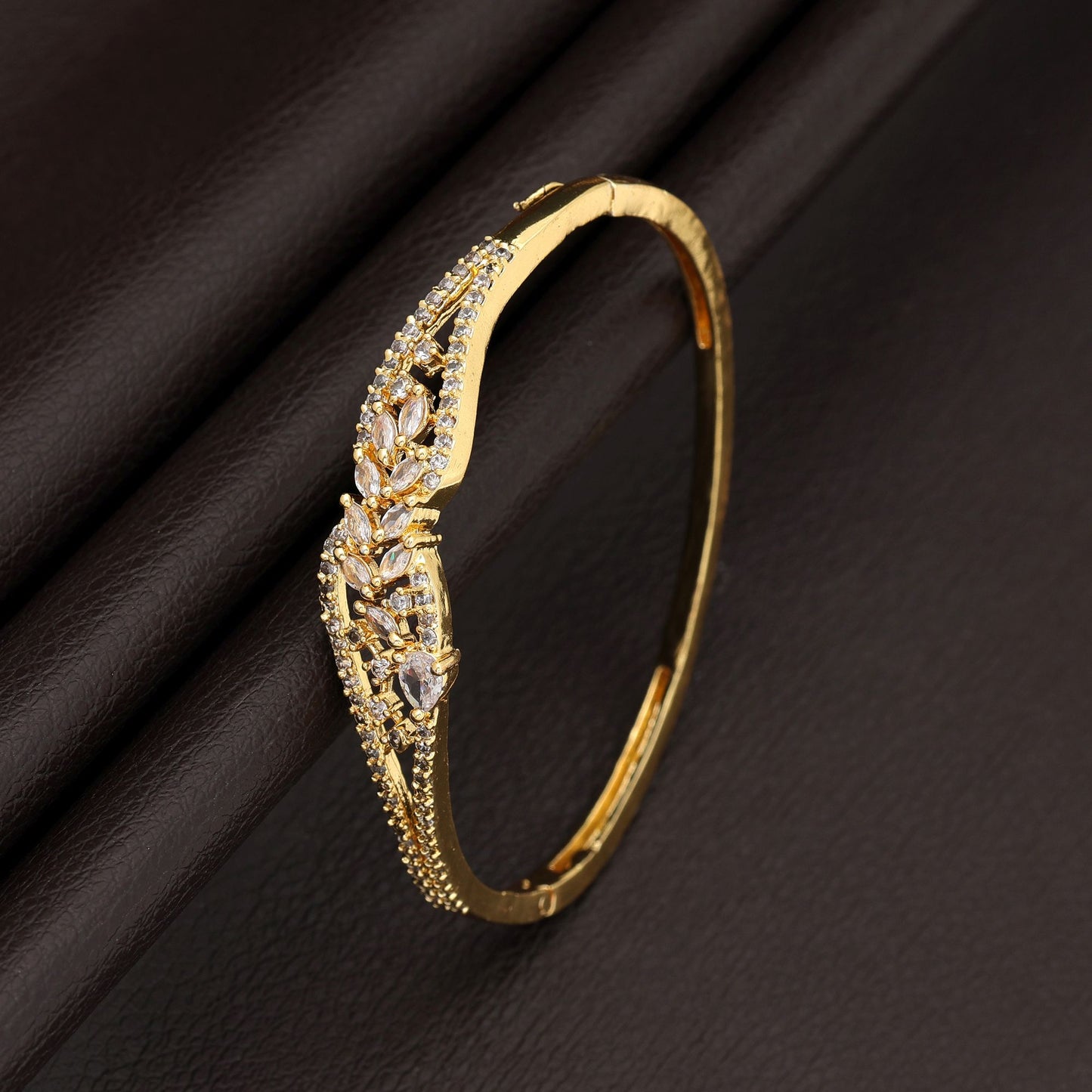 Gold Color American Diamond Bracelet Royal Wedding Statement Jewelry Collection Design
