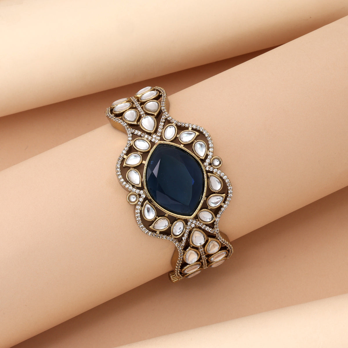 Royal Sapphire Blue Color American Diamond Bracelet Suitable For Formal Celebration Attire