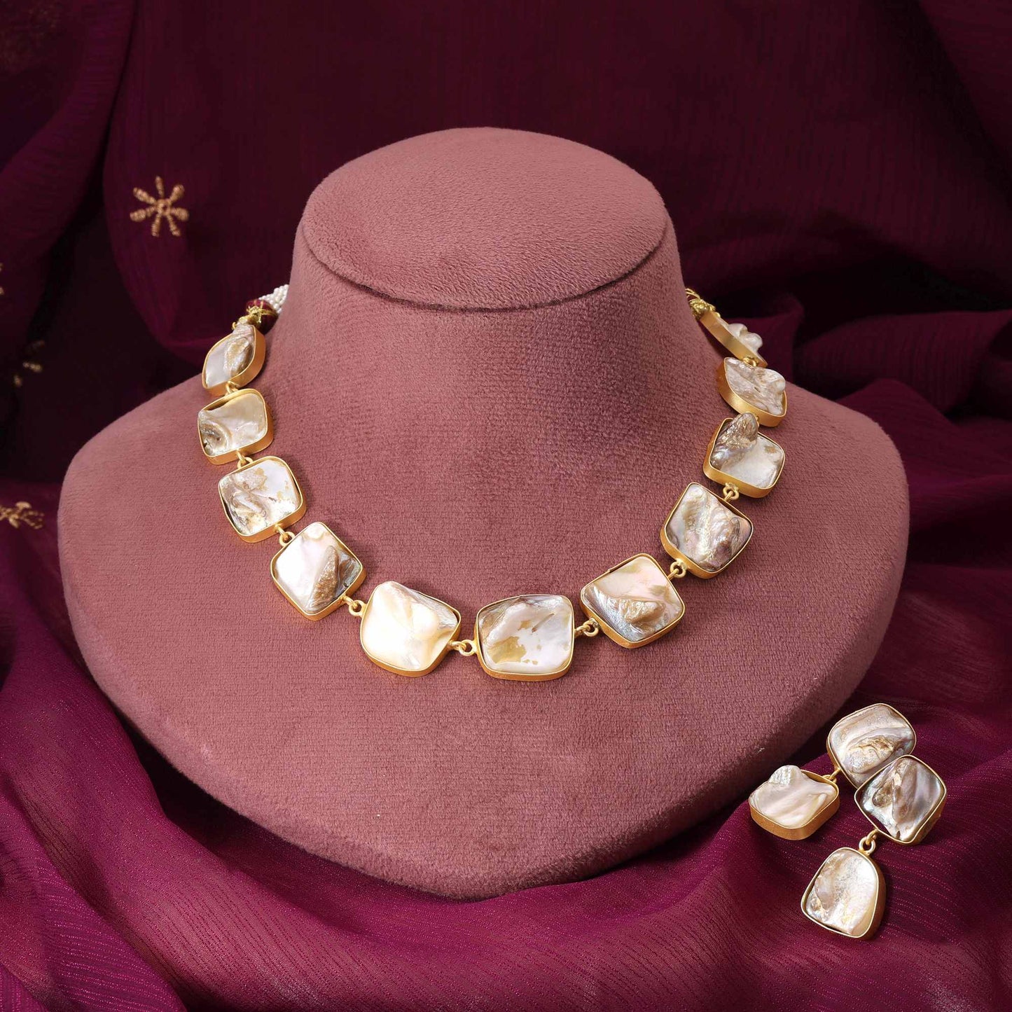 Gold Color Traditional Heritage Amrapali Necklace Set For Bridal And Festive Look