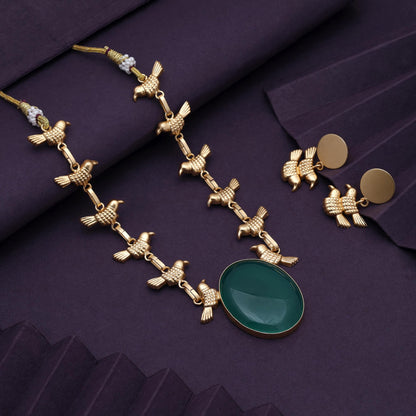 Green Color Beautiful Ethnic Style Amrapali Necklace Set For Elegant Wedding Look