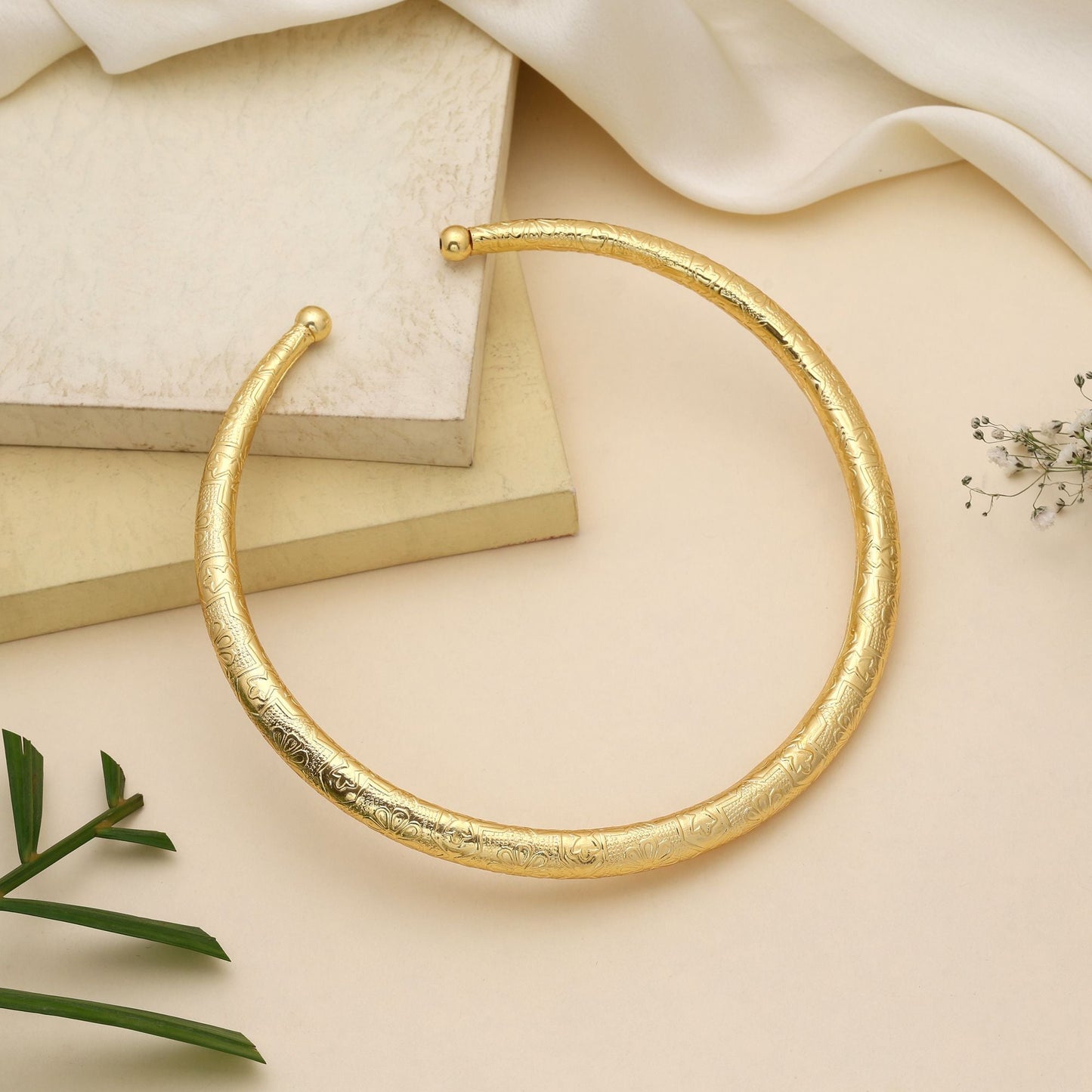 Gold Color Amrapali Hansli Necklace Crafted With Traditional Detailing For Elegant Festive Wear