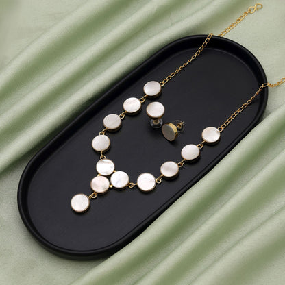 Weißes Amrapali-Halsketten-Set – ruhige Eleganz für Hochzeiten und Feiern