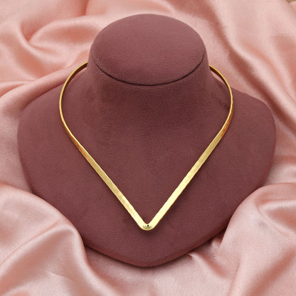 Goldfarbene Mode-Hansli-Halskette Klassischer ethnischer Brautstil Markanter Choker-Schmuck