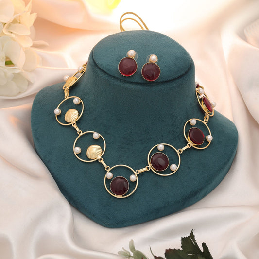 Anmutiges Amrapali-Halskettenset in Weinrot für Hochzeiten, festliche und traditionelle Mode