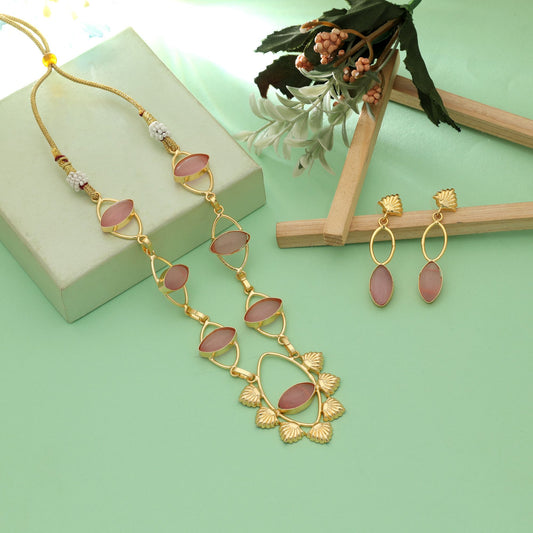 Stilvolles Amrapali-Halskettenset in Rosa mit elegantem ethnischem Brautschmuck-Finish
