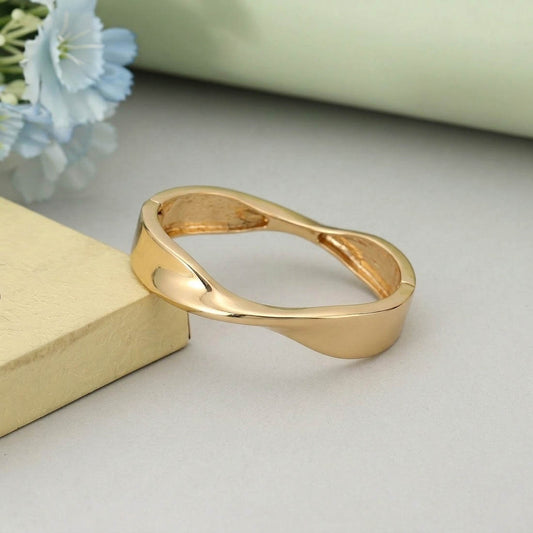 Gold Color Openable Anti Tarnish Bracelet With Designer Minimal Fashion Design